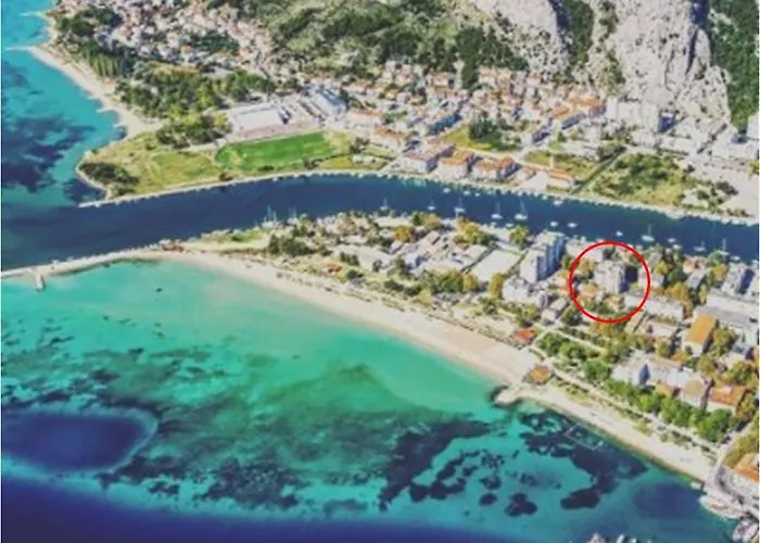 Center * Omiš