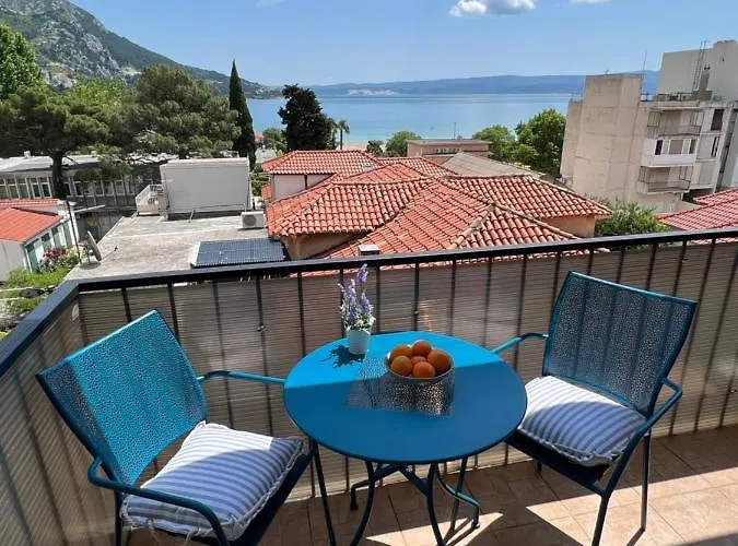 Center * Omiš