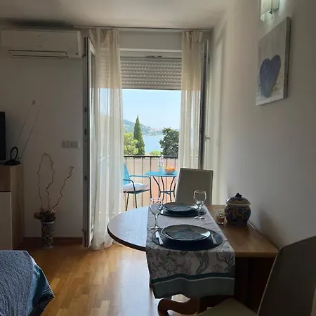 Apartment Center *